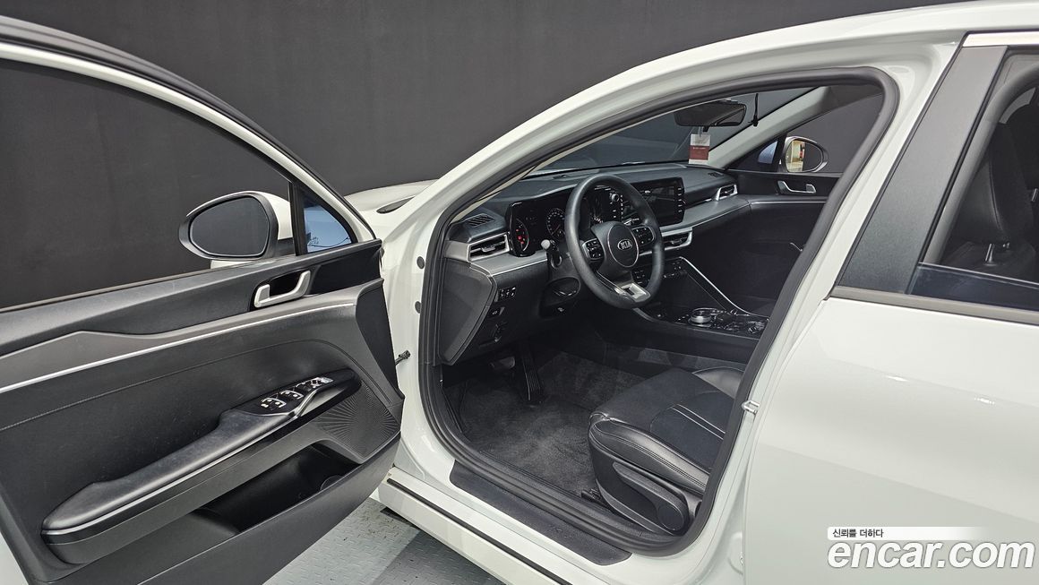 Kia K5 2021