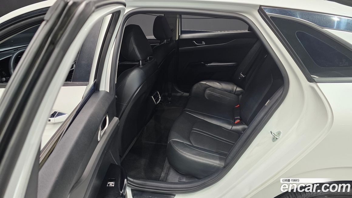 Kia K5 2021