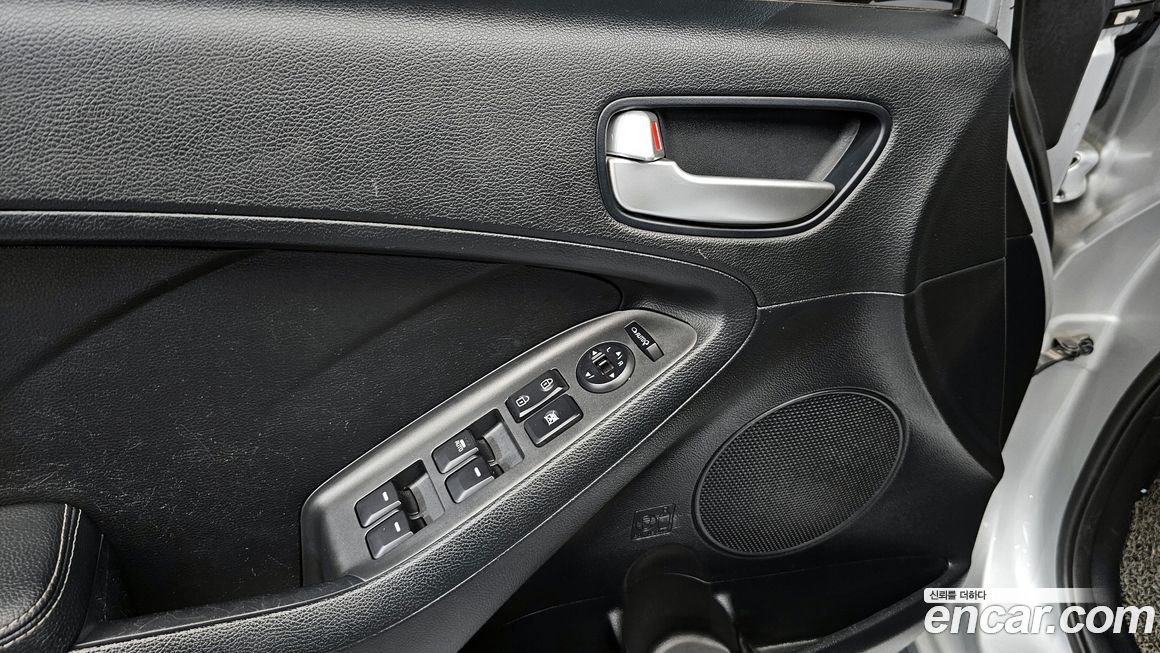 Kia K3 2015