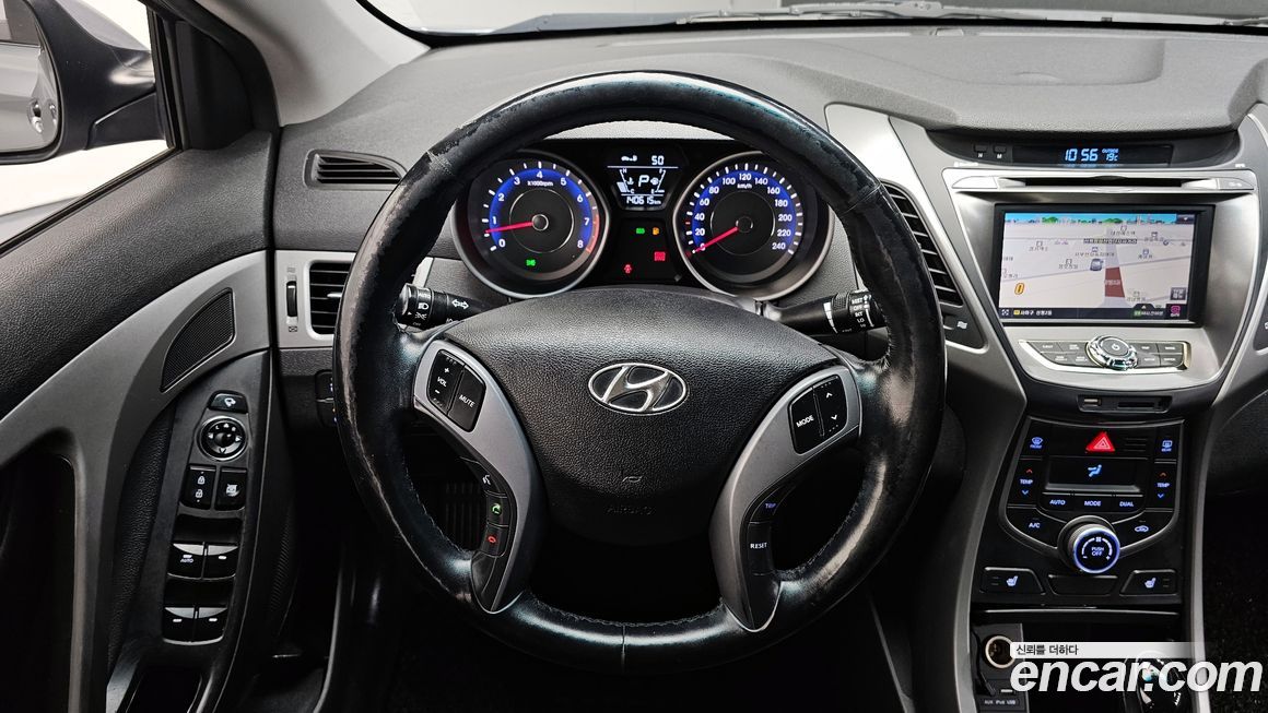 Hyundai AVANTE 2015