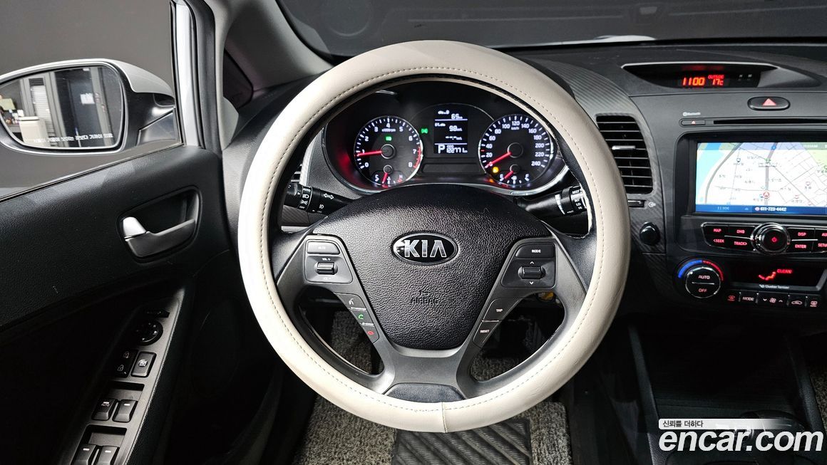Kia K3 2015