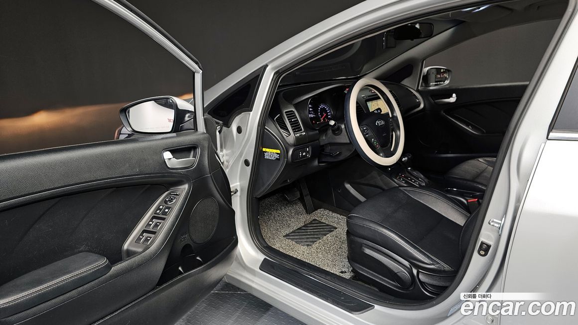 Kia K3 2015
