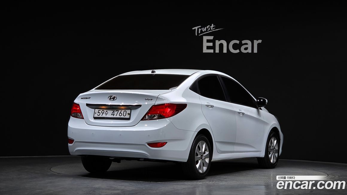 Hyundai Accent 2015
