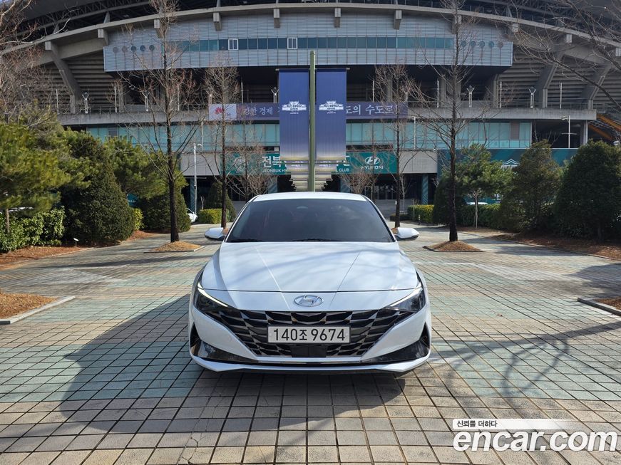 Hyundai AVANTE 2021