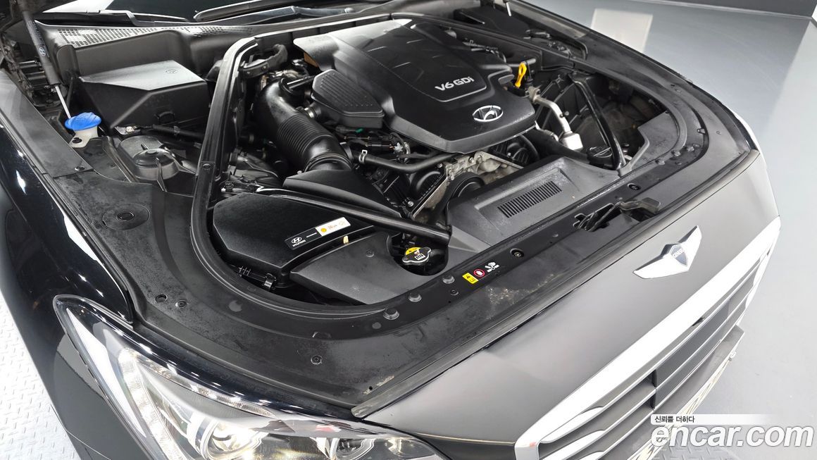 Hyundai Genesis 2016