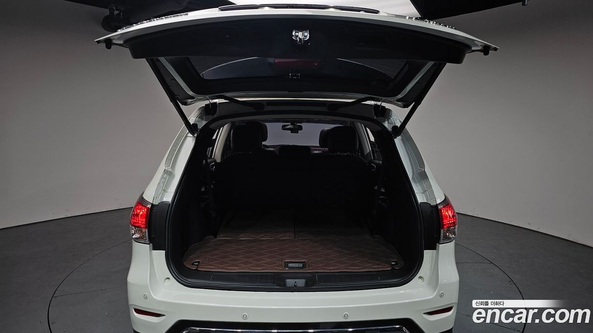 Nissan Pathfinder 2016