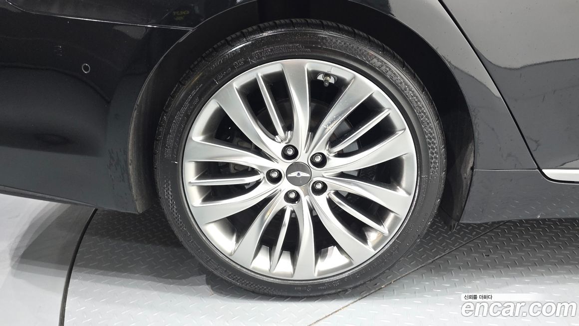 Hyundai Genesis 2016