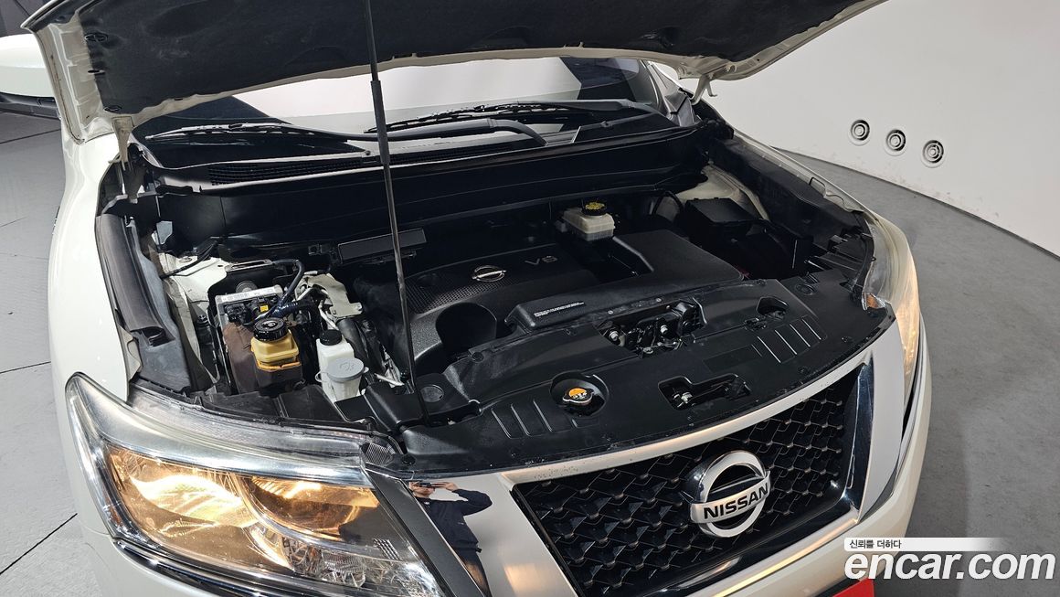 Nissan Pathfinder 2016