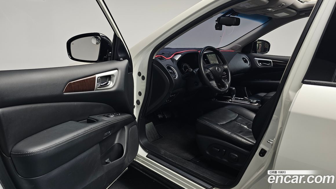 Nissan Pathfinder 2016