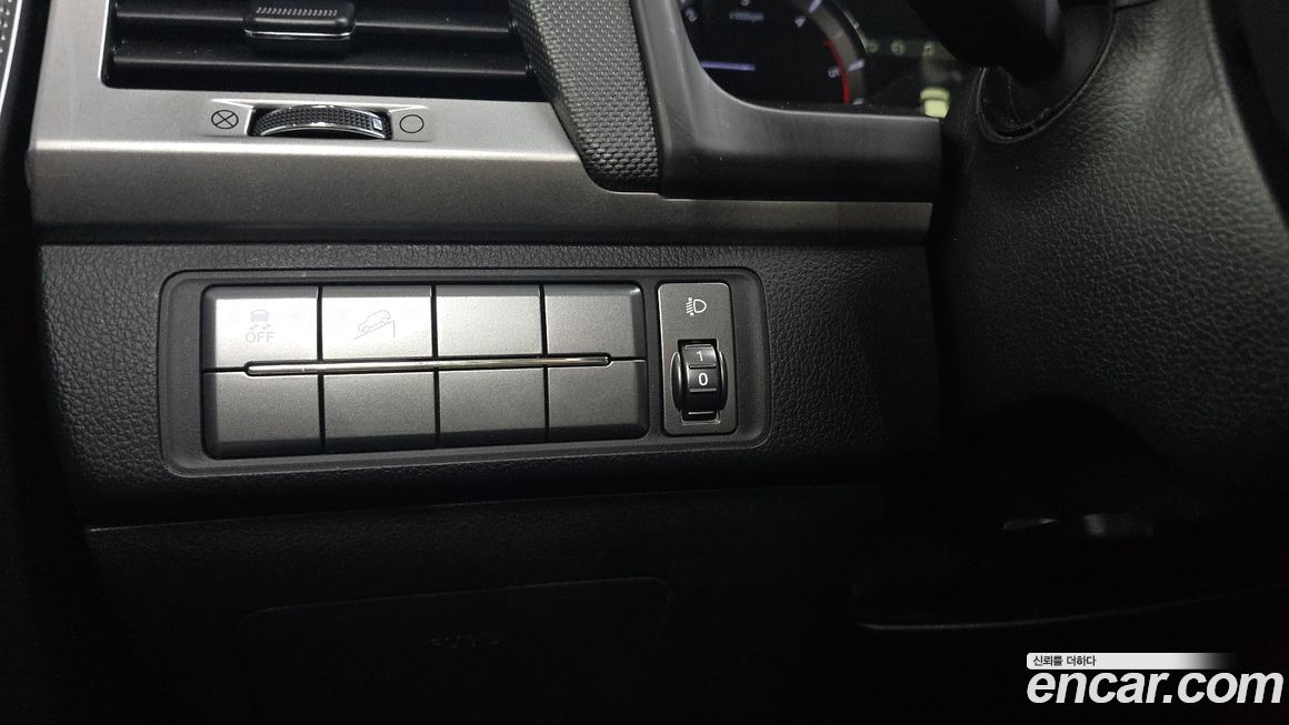 KG_Mobility_Ssangyong Rexton 2019