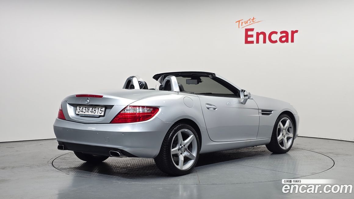 Mercedes-Benz SLK-Class 2012