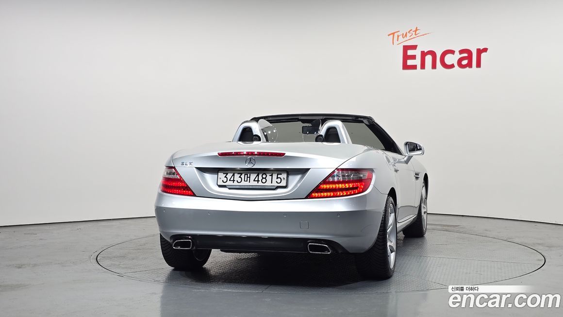 Mercedes-Benz SLK-Class 2012