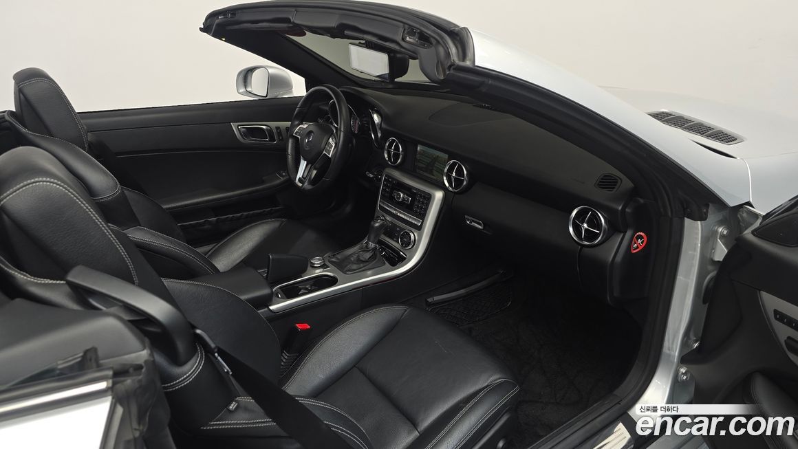 Mercedes-Benz SLK-Class 2012