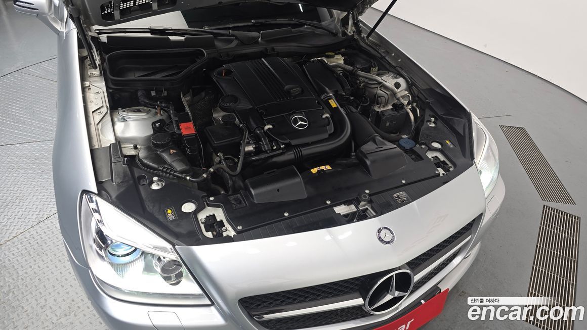 Mercedes-Benz SLK-Class 2012