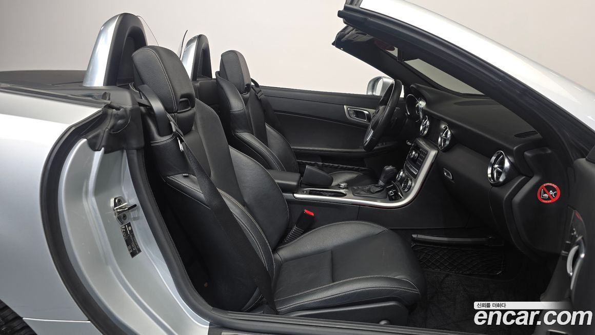 Mercedes-Benz SLK-Class 2012