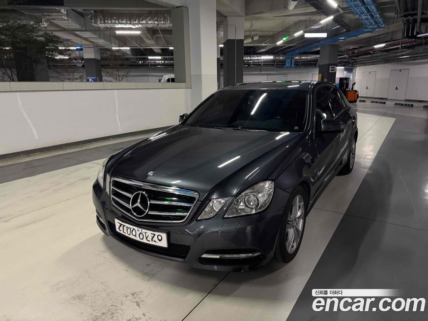 Mercedes-Benz E-Class 2011
