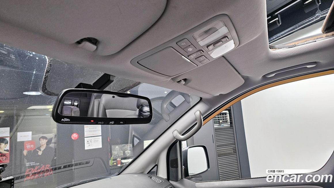 Hyundai Starex 2012