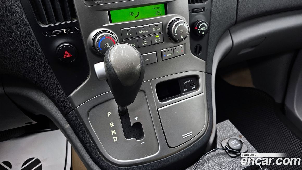 Hyundai Starex 2012