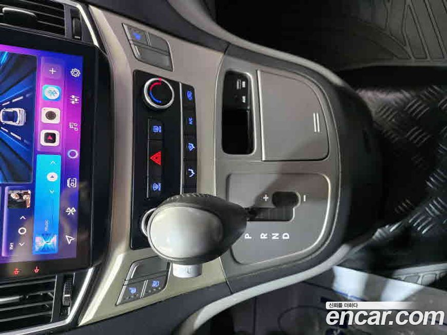 Hyundai Starex 2019
