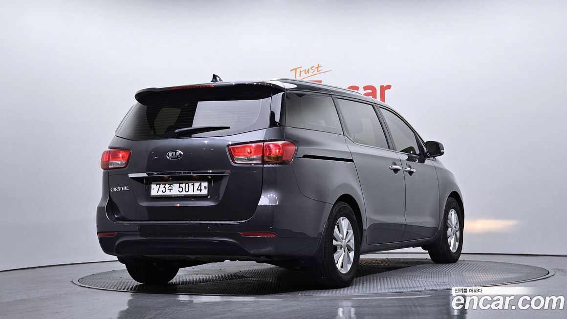 Kia Canival 2016