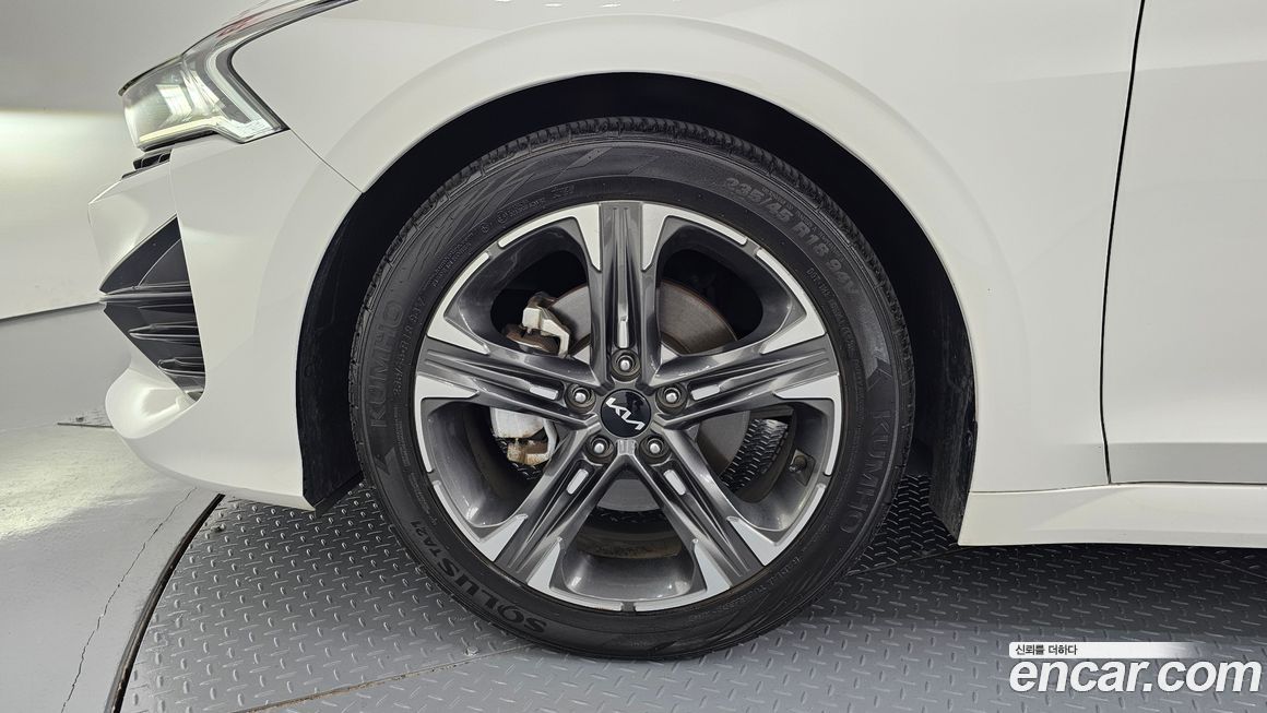 Kia K5 2023