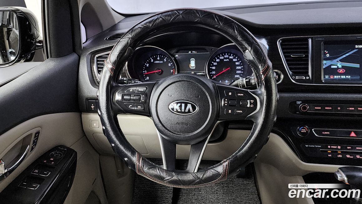 Kia Canival 2019