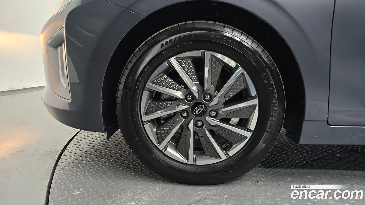 Hyundai Ioniq 2020