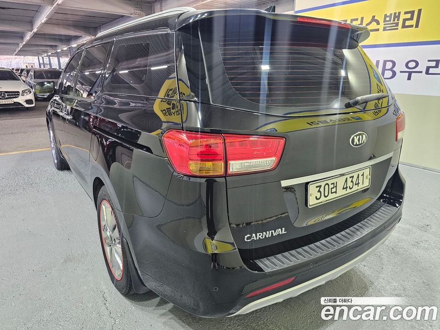 Kia Canival 2015