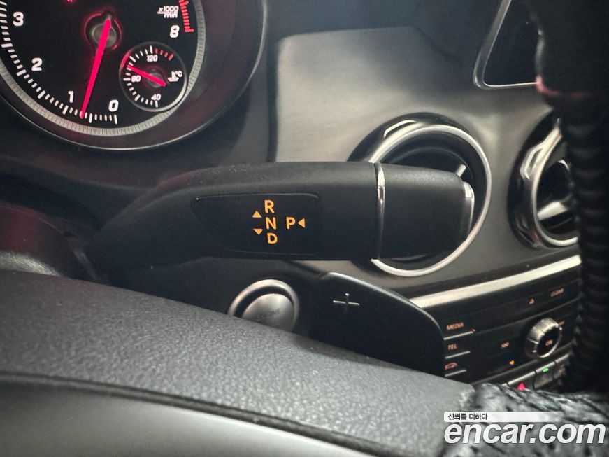 Mercedes-Benz GLA-Class 2019