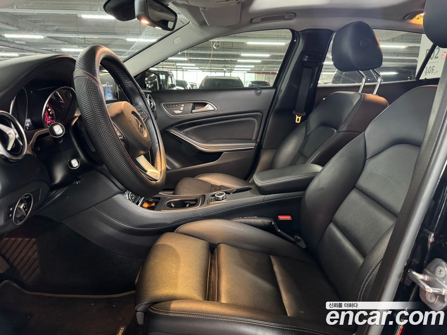 Mercedes-Benz GLA-Class 2019