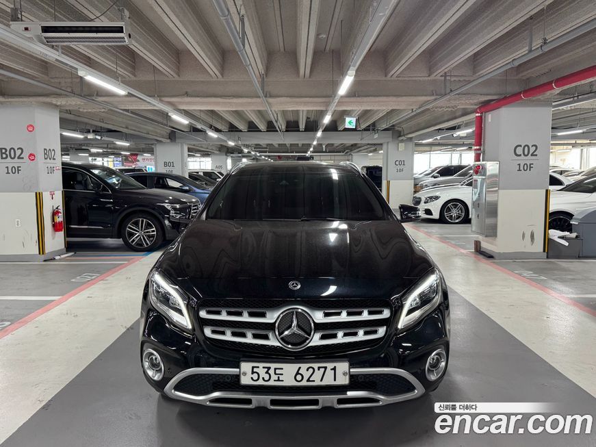 Mercedes-Benz GLA-Class 2019