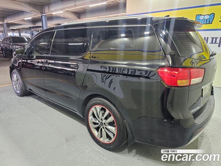 Kia Canival 2015