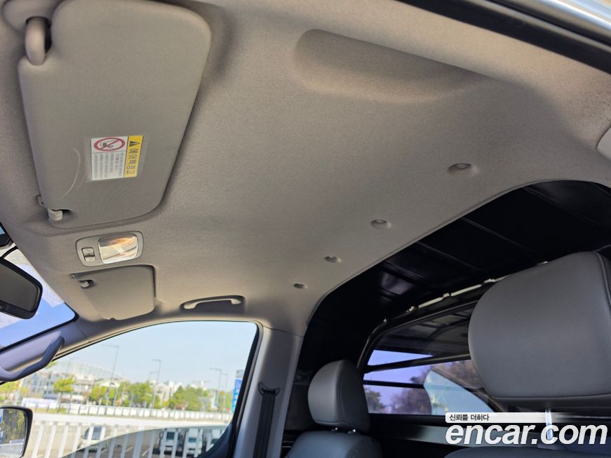 Hyundai Starex 2019