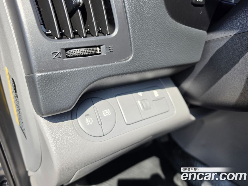 Hyundai Starex 2019