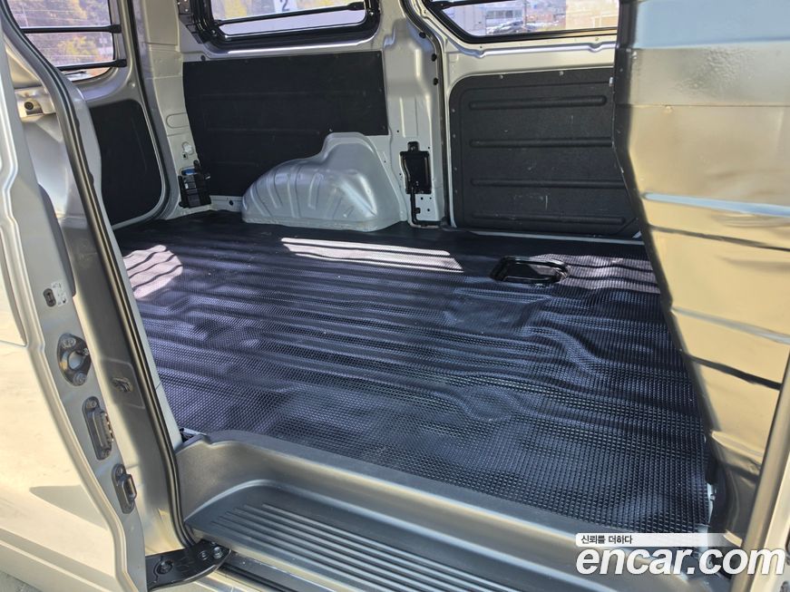 Hyundai Starex 2019