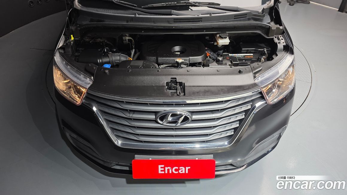 Hyundai Starex 2019