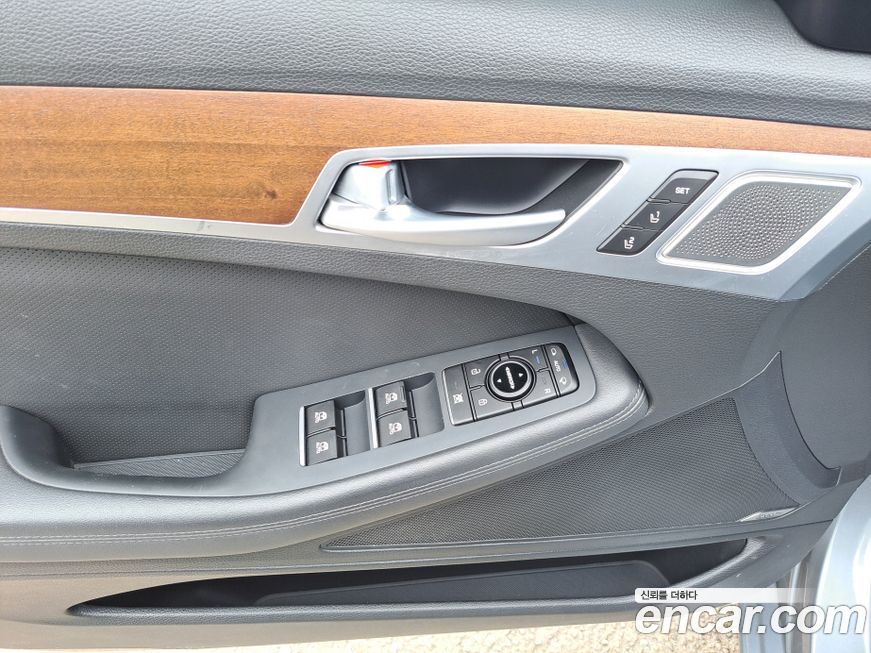 Genesis G80 2017