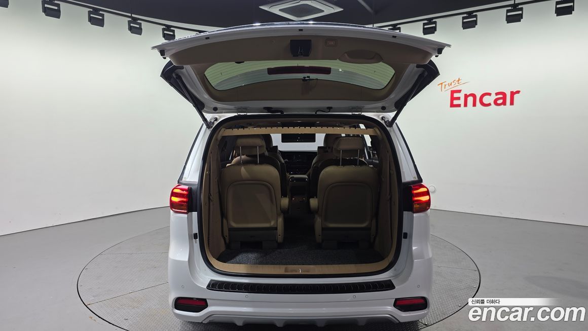 Kia Canival 2019