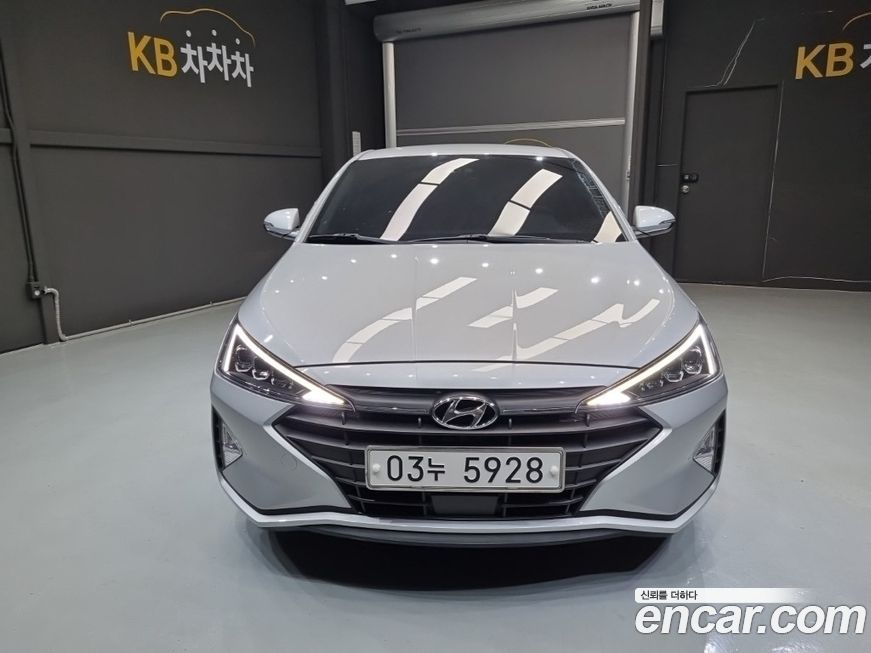 Hyundai AVANTE 2019