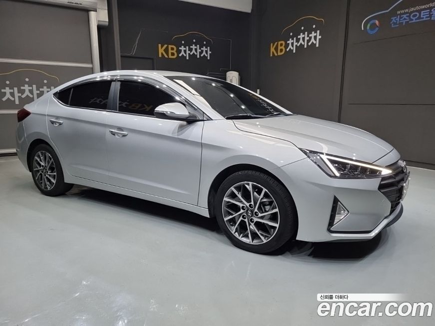 Hyundai AVANTE 2019