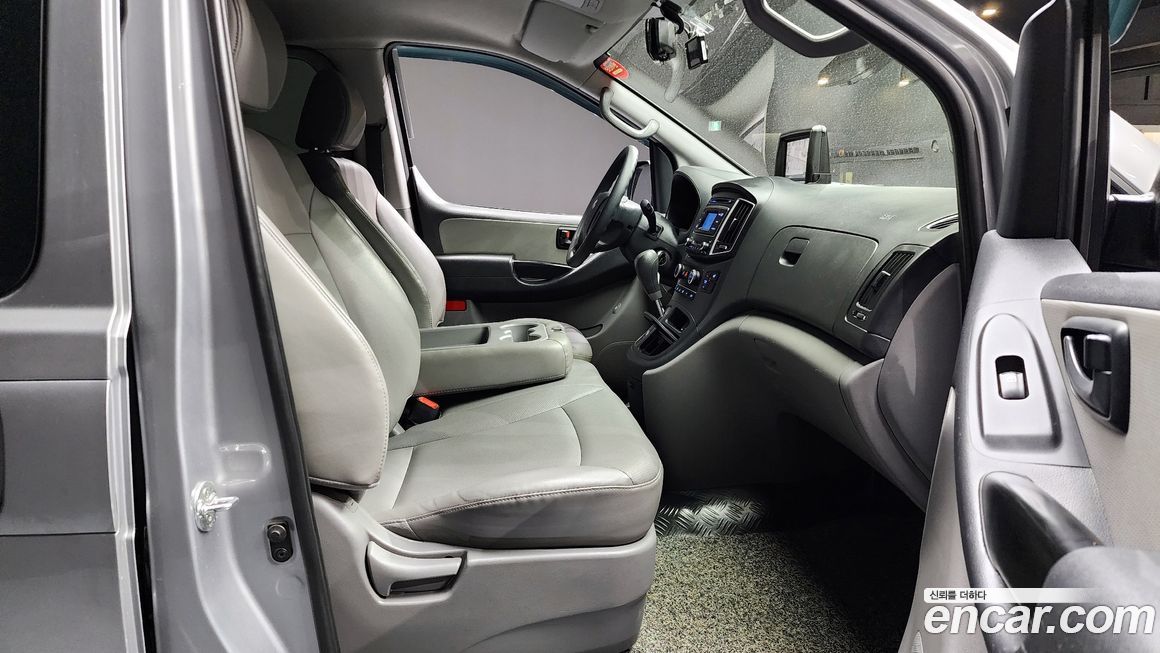 Hyundai Starex 2021