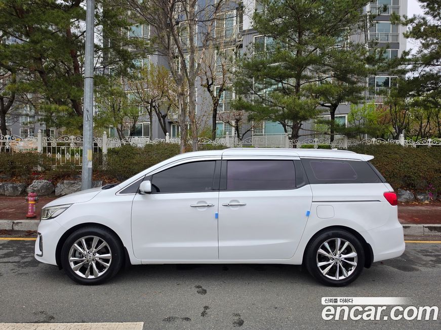Kia Canival 2019