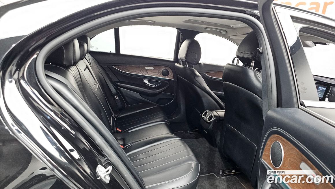 Mercedes-Benz E-Class 2017