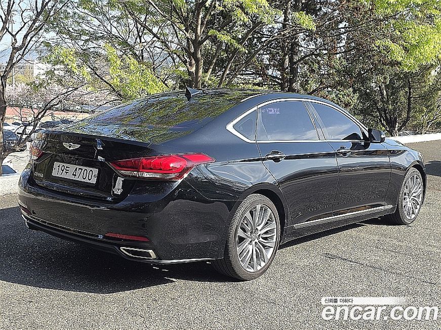 Hyundai Genesis 2016