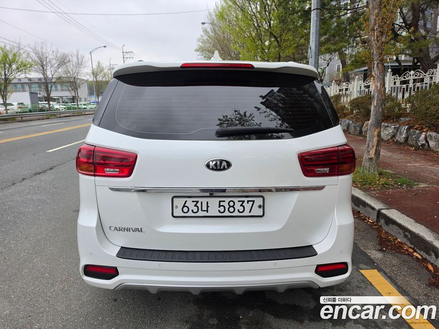 Kia Canival 2019