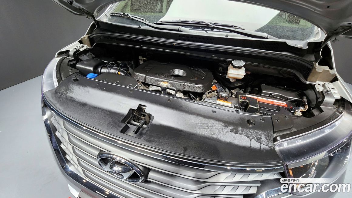Hyundai Starex 2021
