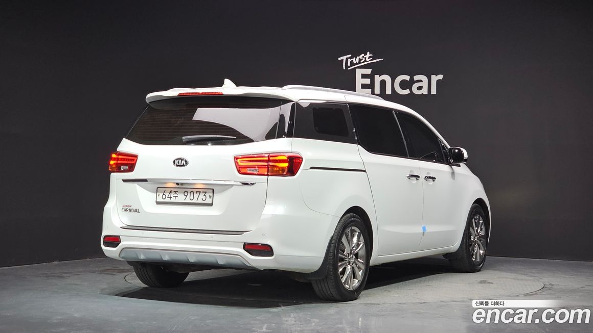 Kia Canival 2019