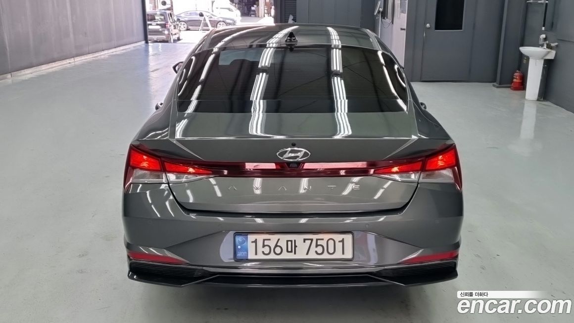 Hyundai AVANTE 2022
