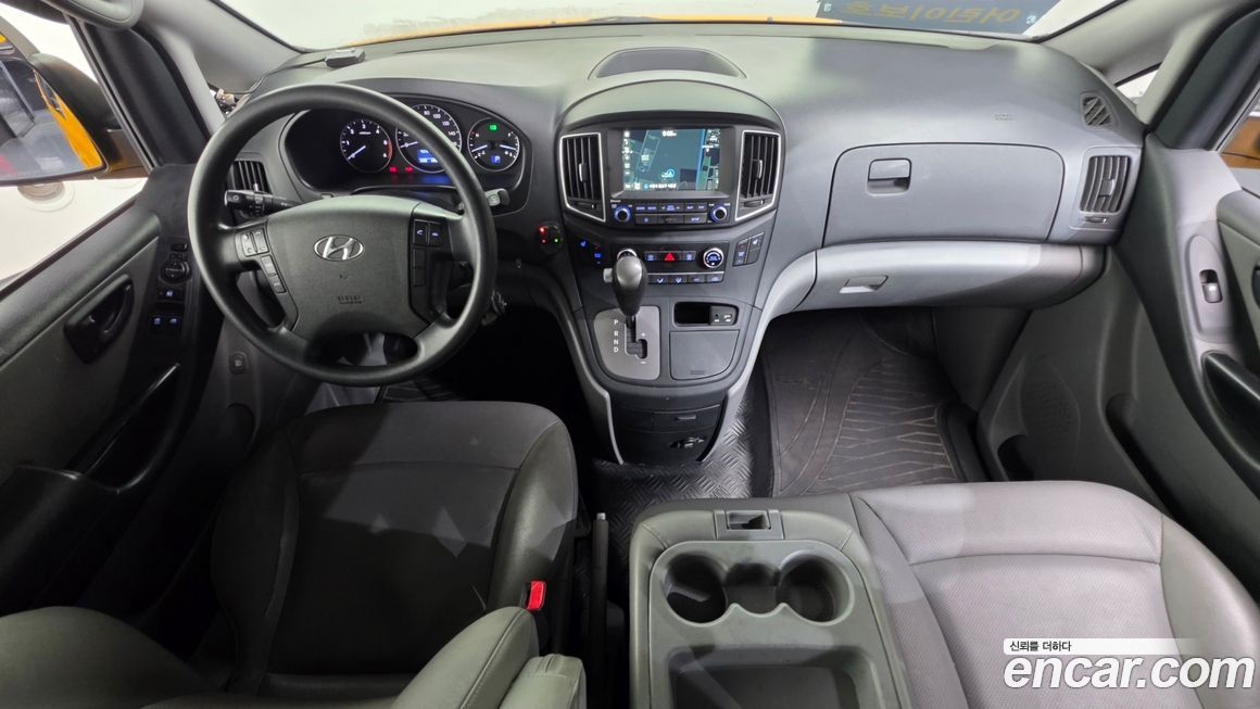 Hyundai Starex 2019