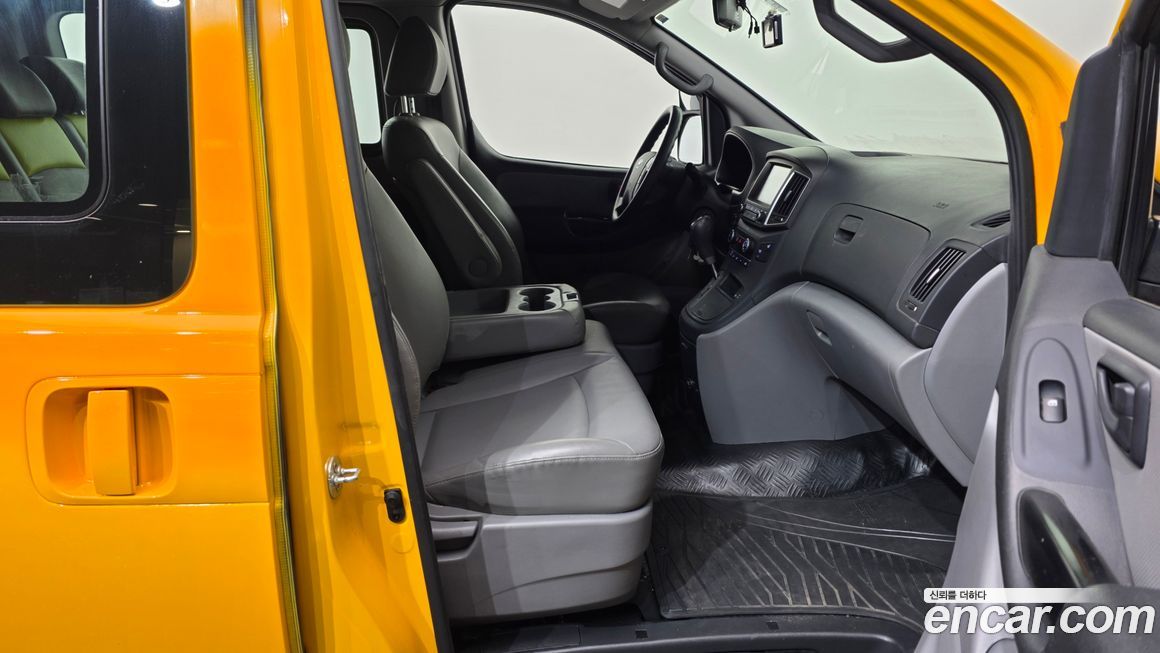 Hyundai Starex 2019